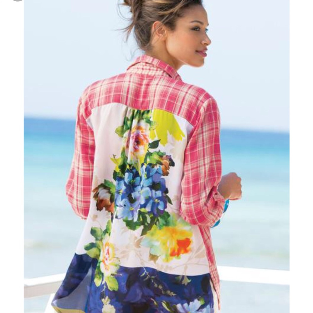 ⭐️Soft surroundings⭐️ kaolin floral top